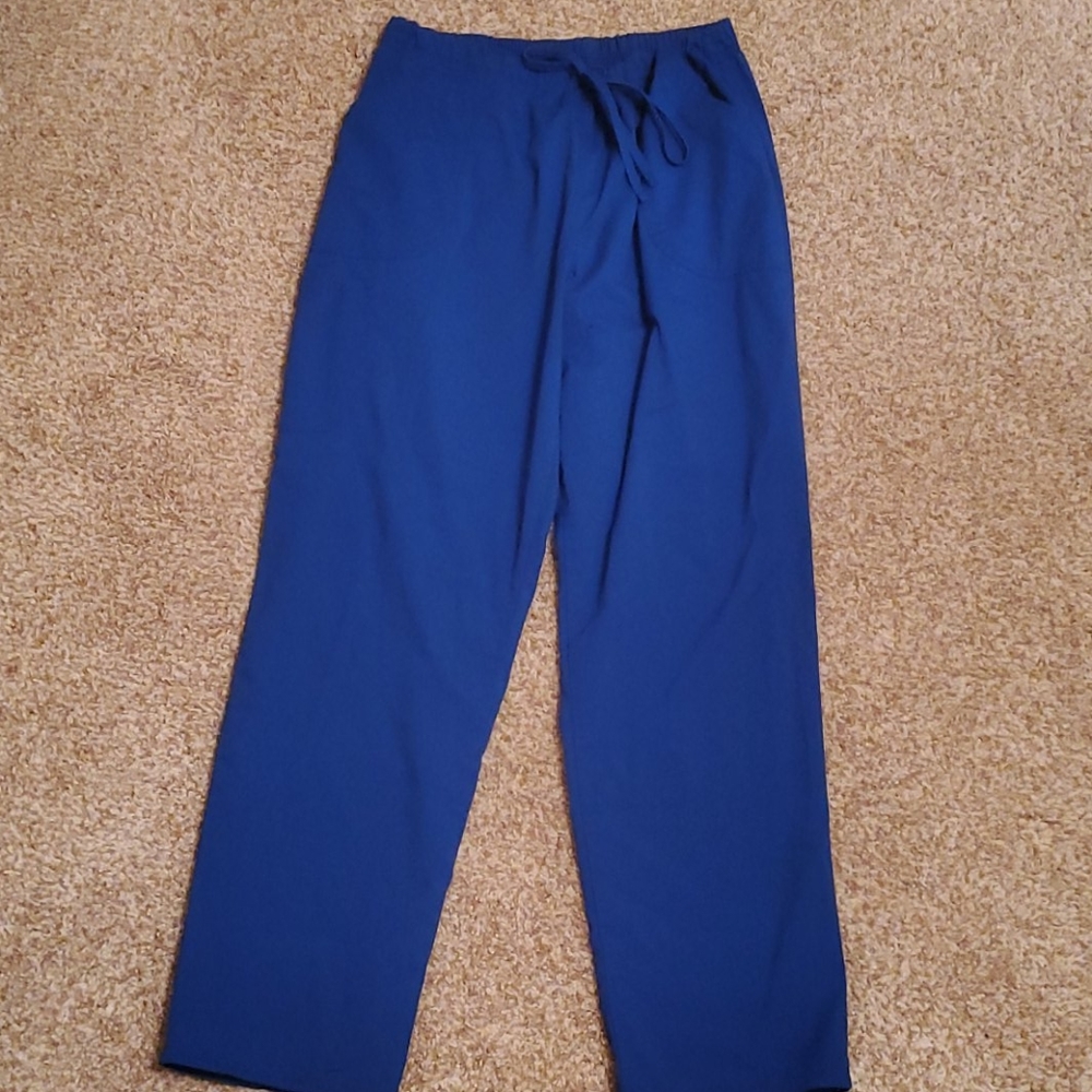 Scrub Set - Picture 4 of 5